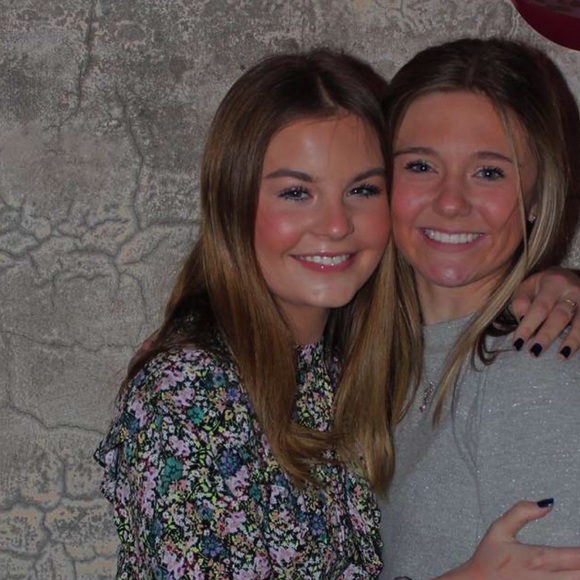 Meet your Posher, Ella - Picture 1 of 1